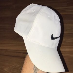 White Nike Golf Hat